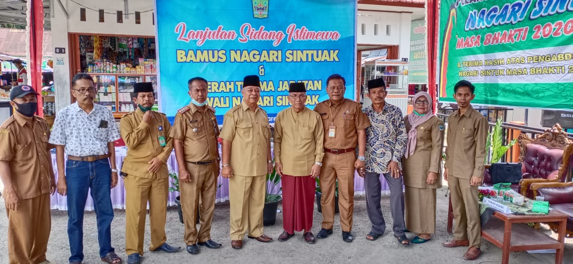 Camat Sintuak Toboh Gadang Menghadiri Acara Serah Terima Jabatan Nagari Sintuk yang mana telah berak