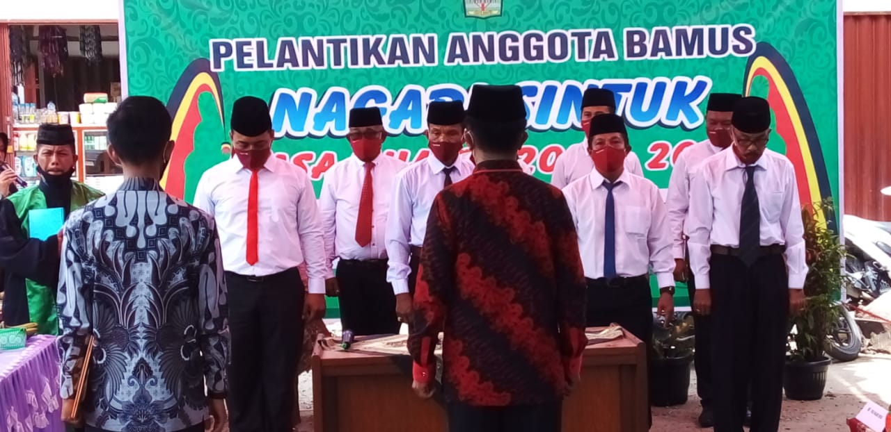 Camat Sintuak Toboh gadang Mengahaditri Acara Pelantikan Bamus Nagari Sintuk
